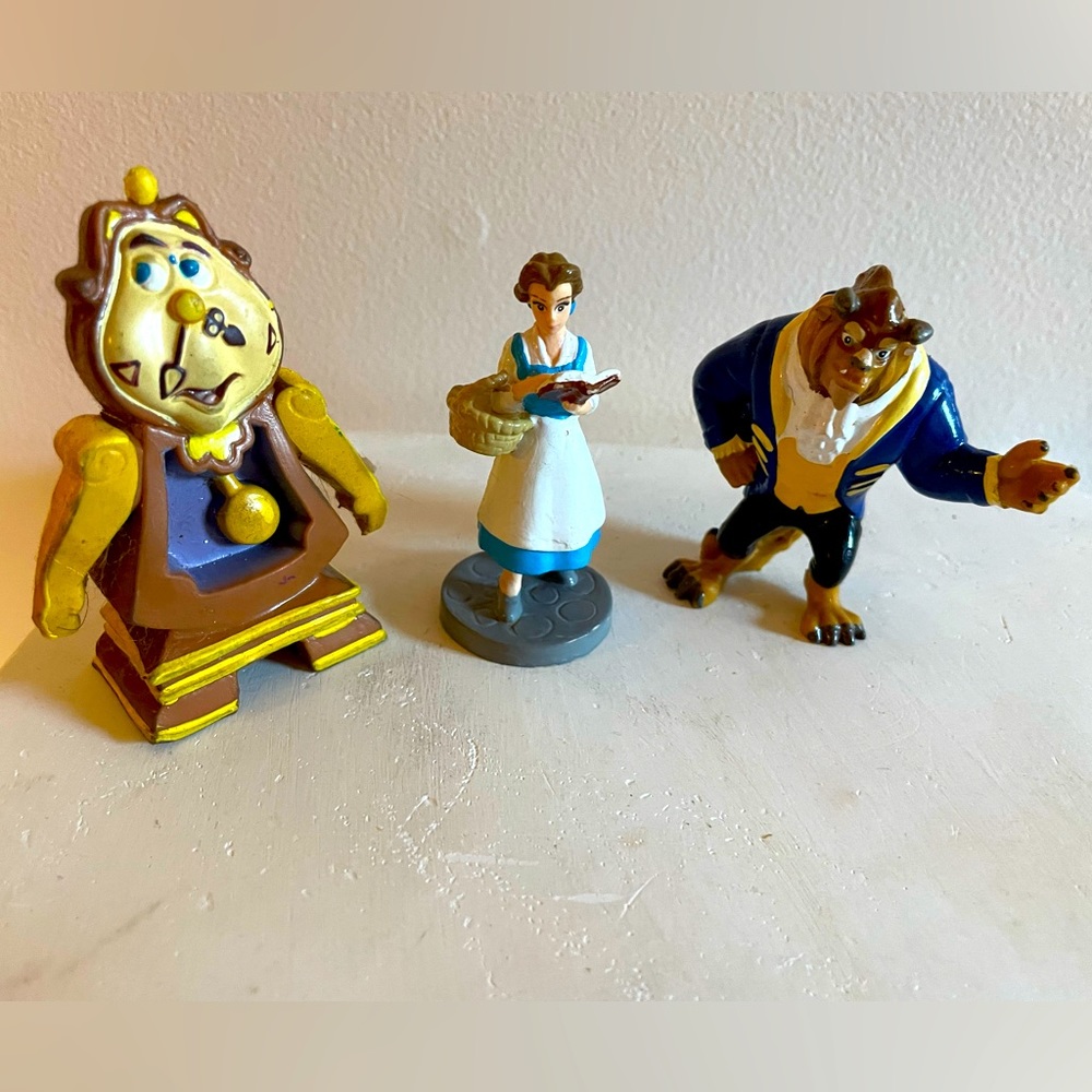 (Group 7) Disney figurines toys Beauty & the Beast Hunchback of Notre Dame